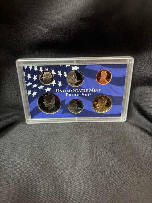 United States Mint Proof Set - 2005 + Quarter Set