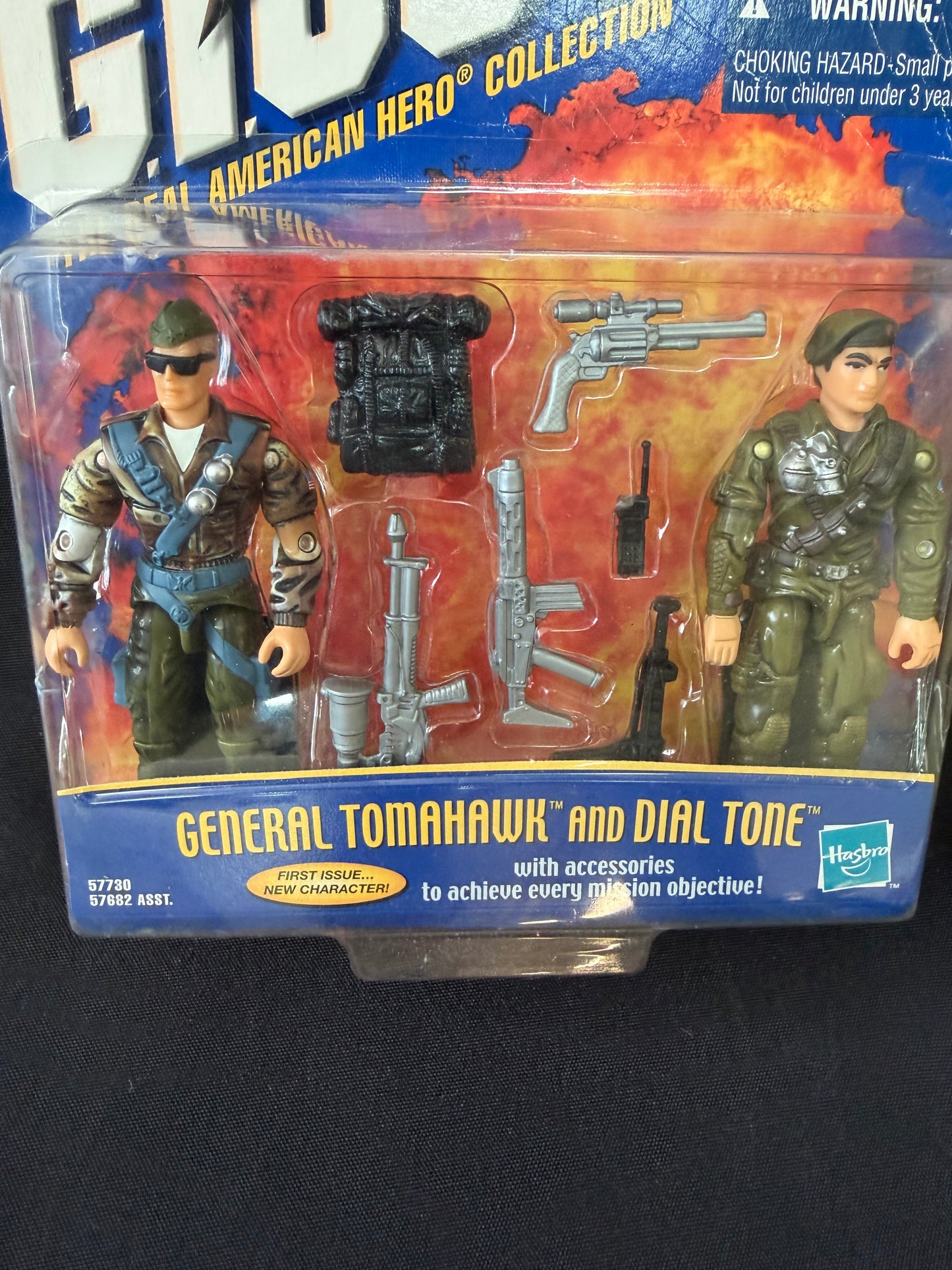 Hasbro — G.I. Joe Special Collector's Edition: General Tomahawk + Dial Tone (2000)