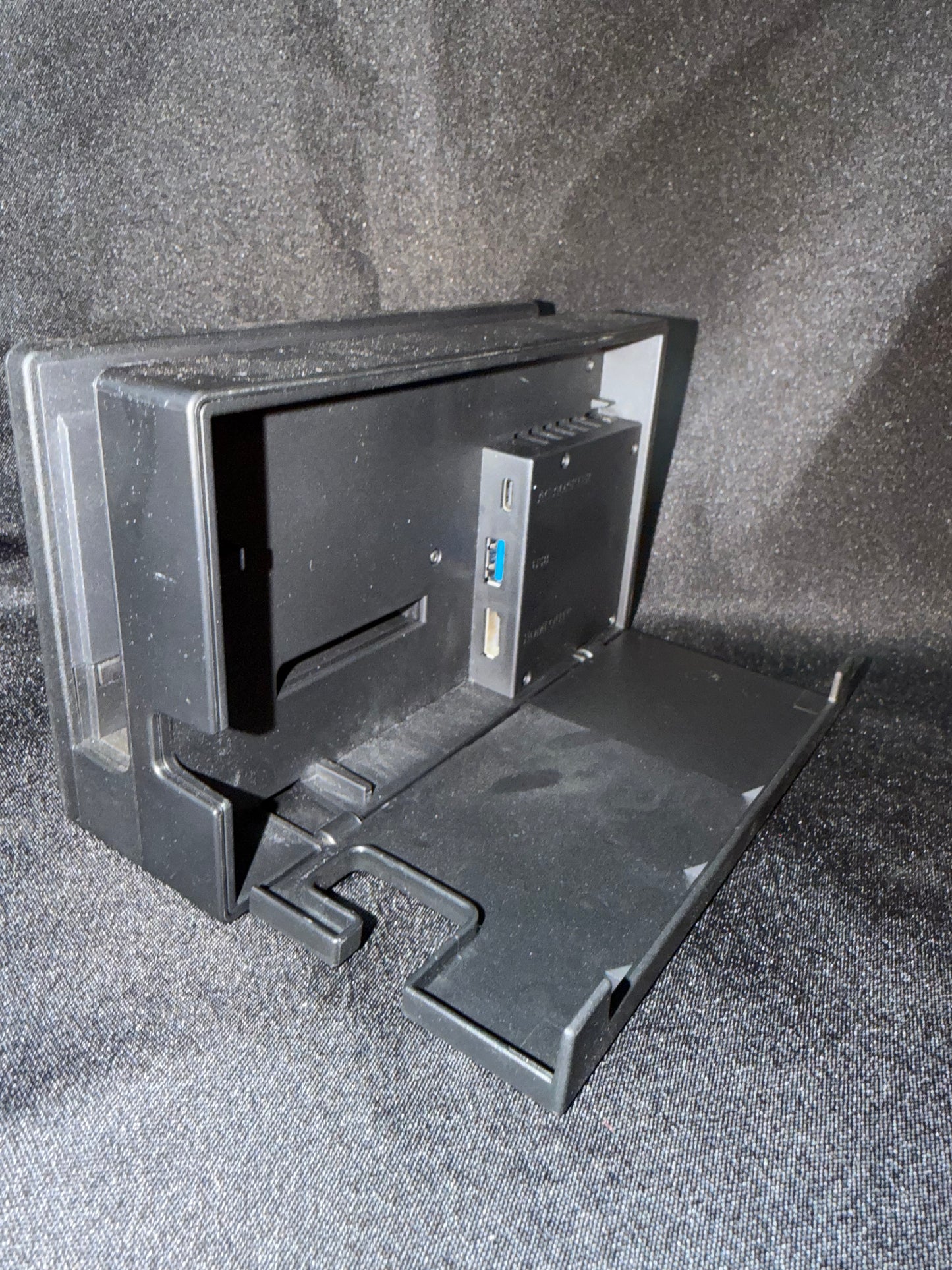 Official Nintendo Switch Standard Dock HAC-007 (dock only)