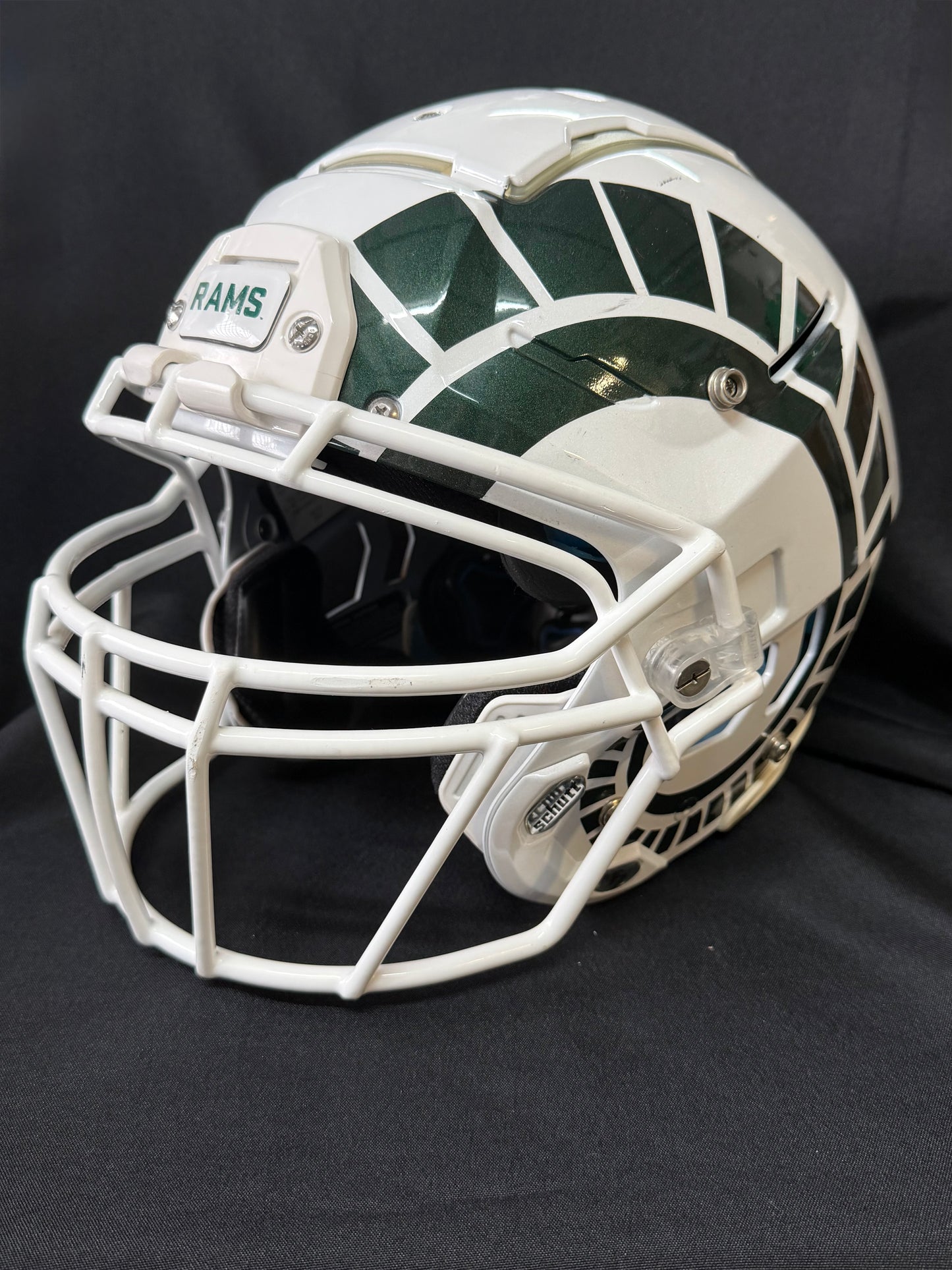 Schutt F7 VTD Football Helmet (size Medium)