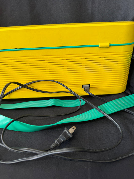 Sharp QT-V40 Stereo Radio Cassette Recorder Yellow Green AM/FM - Tested WORKS