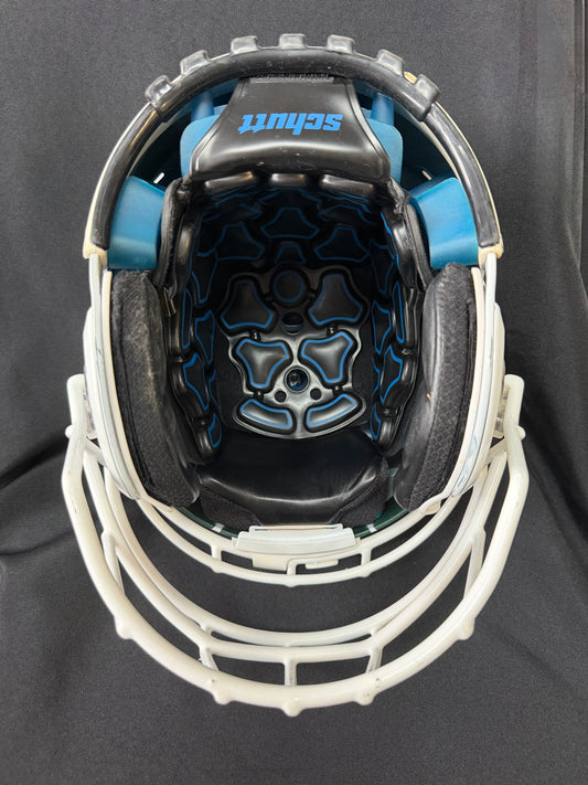 Schutt F7 VTD Football Helmet (size Medium)