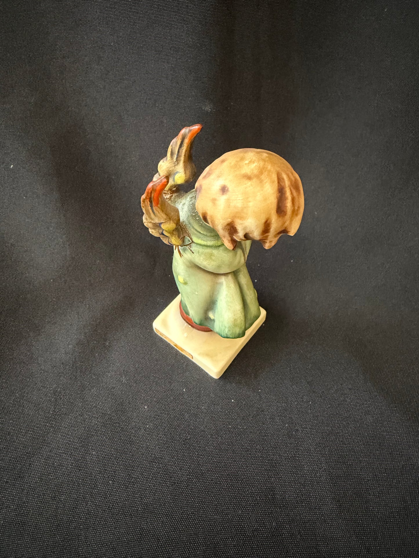 Goebel M.I. Hummel — "Heavenly Angel" Figurine HUM 21