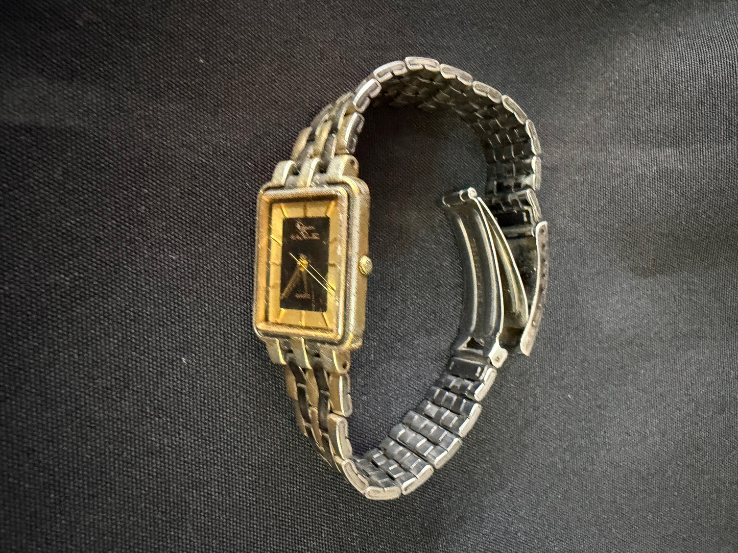 Vintage Oscar de la Renta Quartz Watch