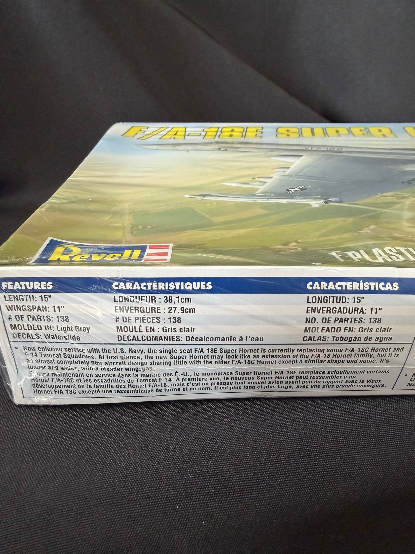 Revell F/A-18E Super Hornet Plastic Plane Model Kit (1:48)