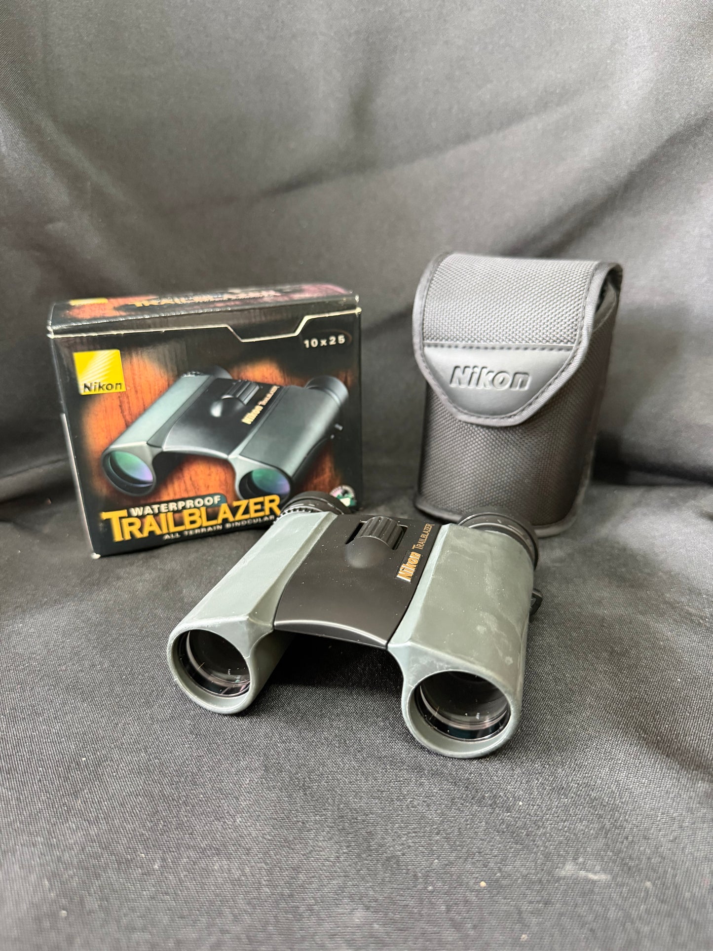 Nikon Trailblazer Waterproof Binoculars (10x25)