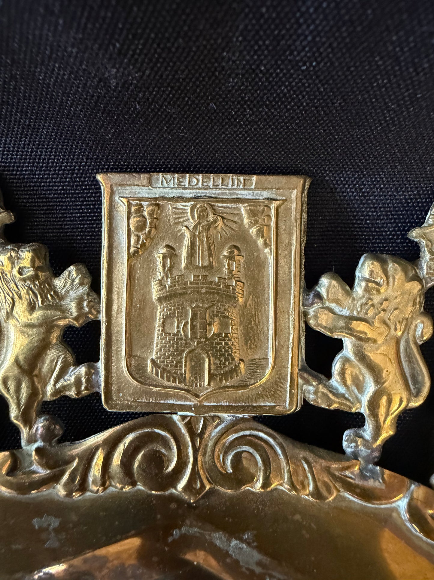 Commemorative Golden Display Plate — Cities of Columbia