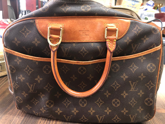Authentic Louis Vuitton Monogram Deauville Bag