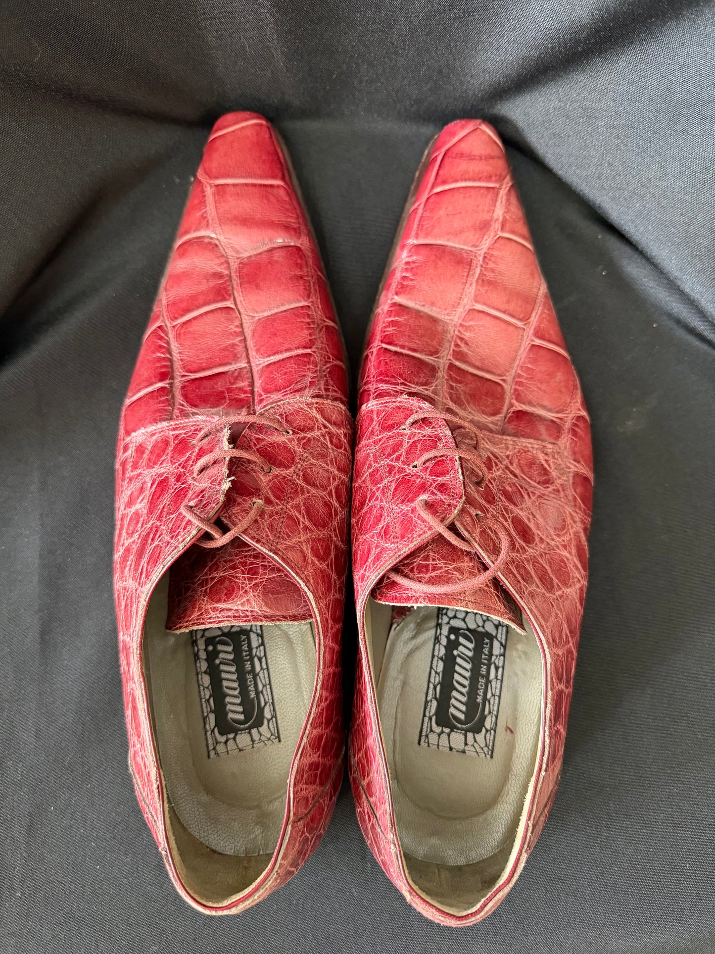 Mauri — Genuine Alligator Italian Dress Shoes in Red