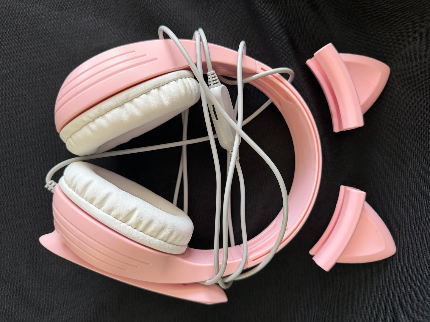 Model A9 Anivia Wired Gaming Headset with Mic — Pink with Cat Ears