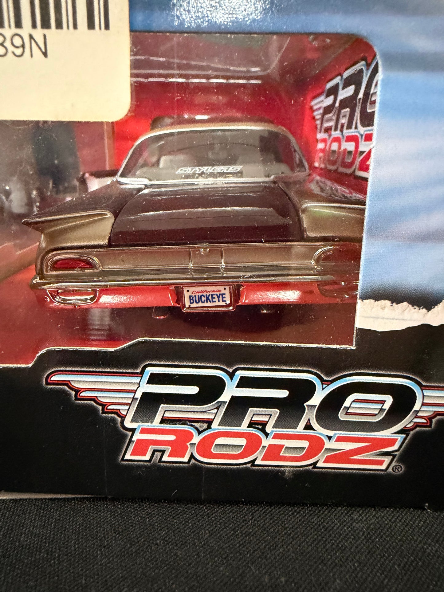 Maisto Pro Rodz 1960 Ford Starliner - Die-Cast (1:26)