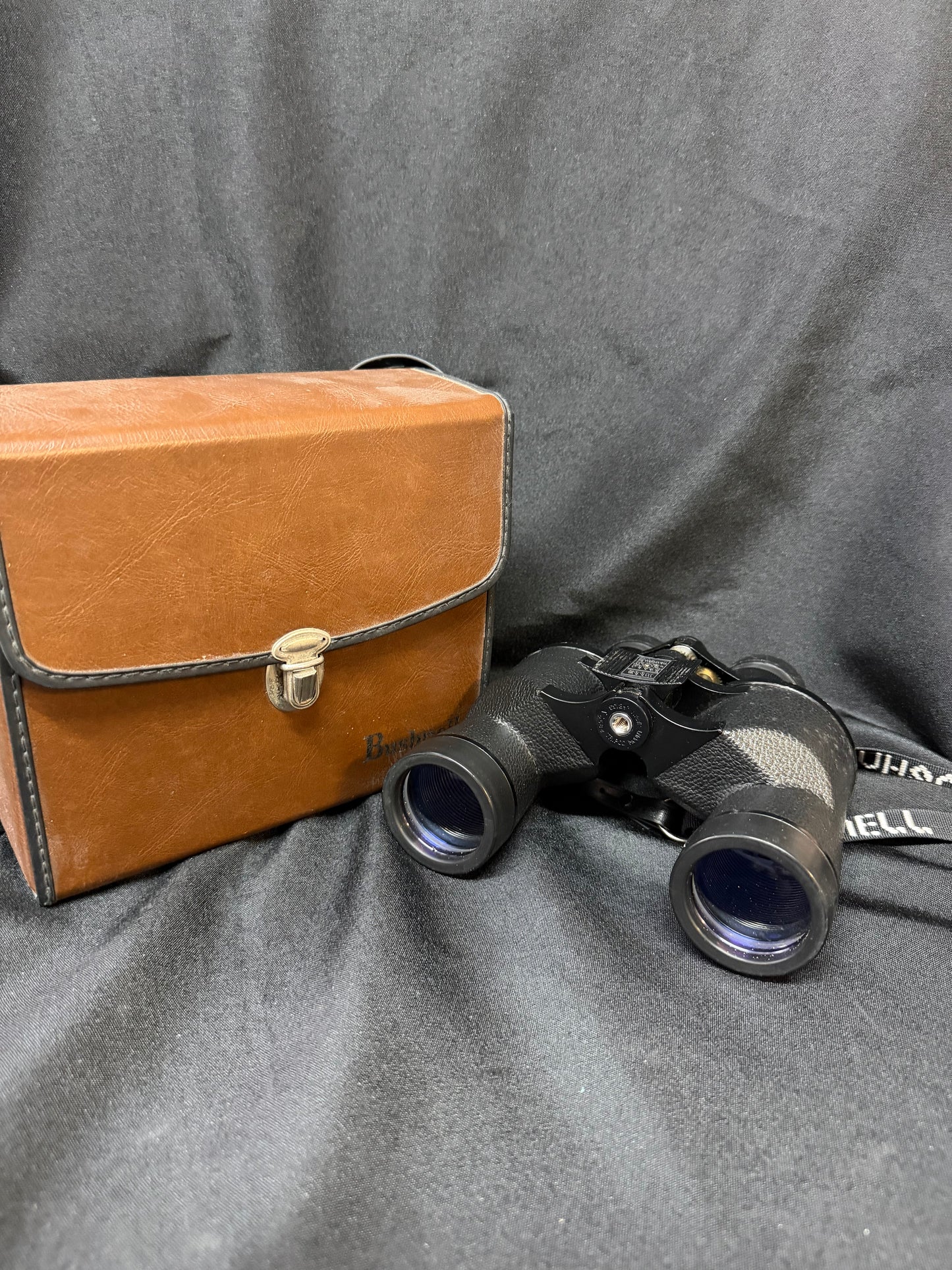 Vintage Bushnell Insta-Focus Binoculars 7x21 Zoom - with Leather Case