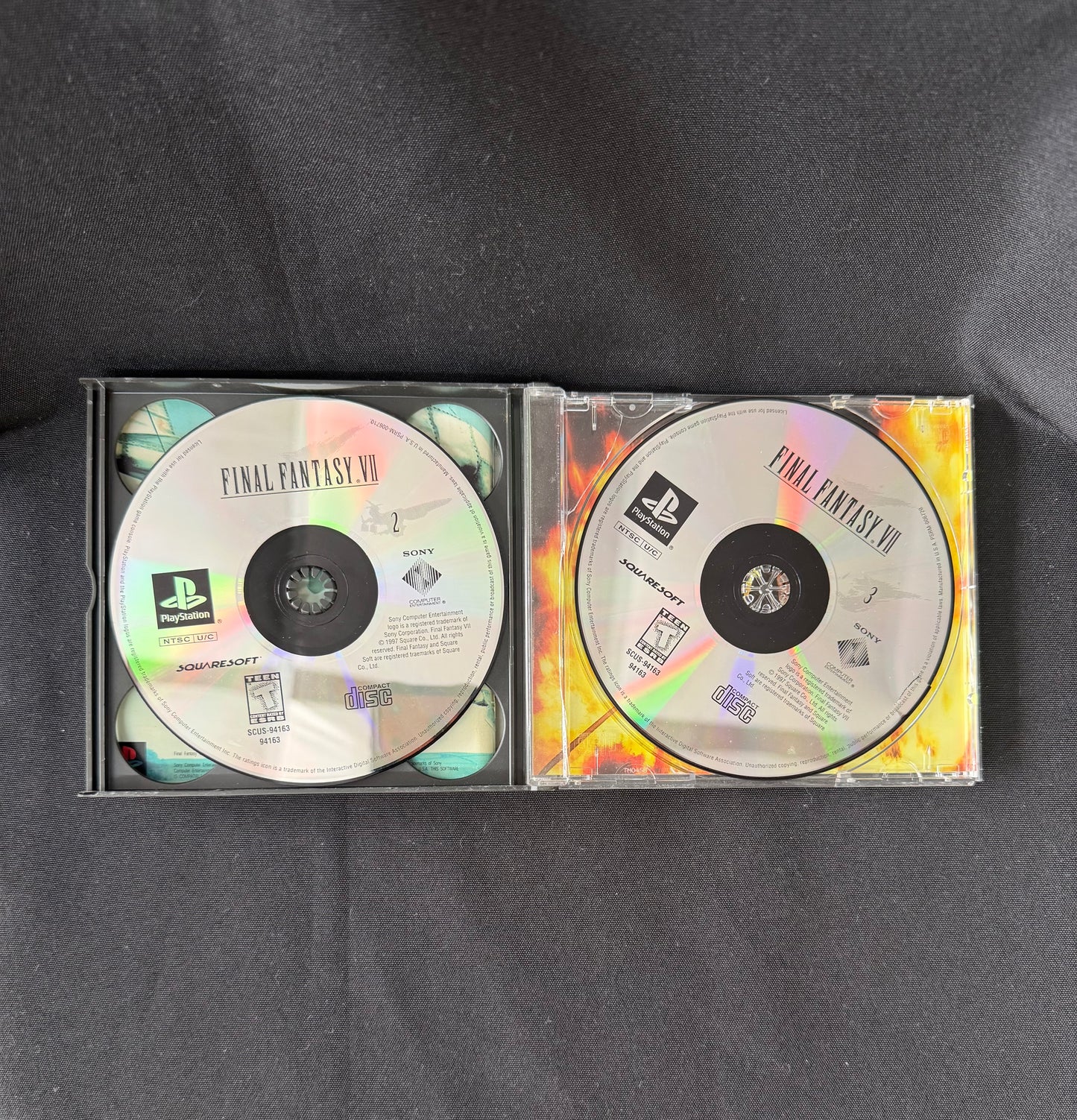 Final Fantasy VII — PlayStation 1 (1997) Greatest Hits 3-Disc Set