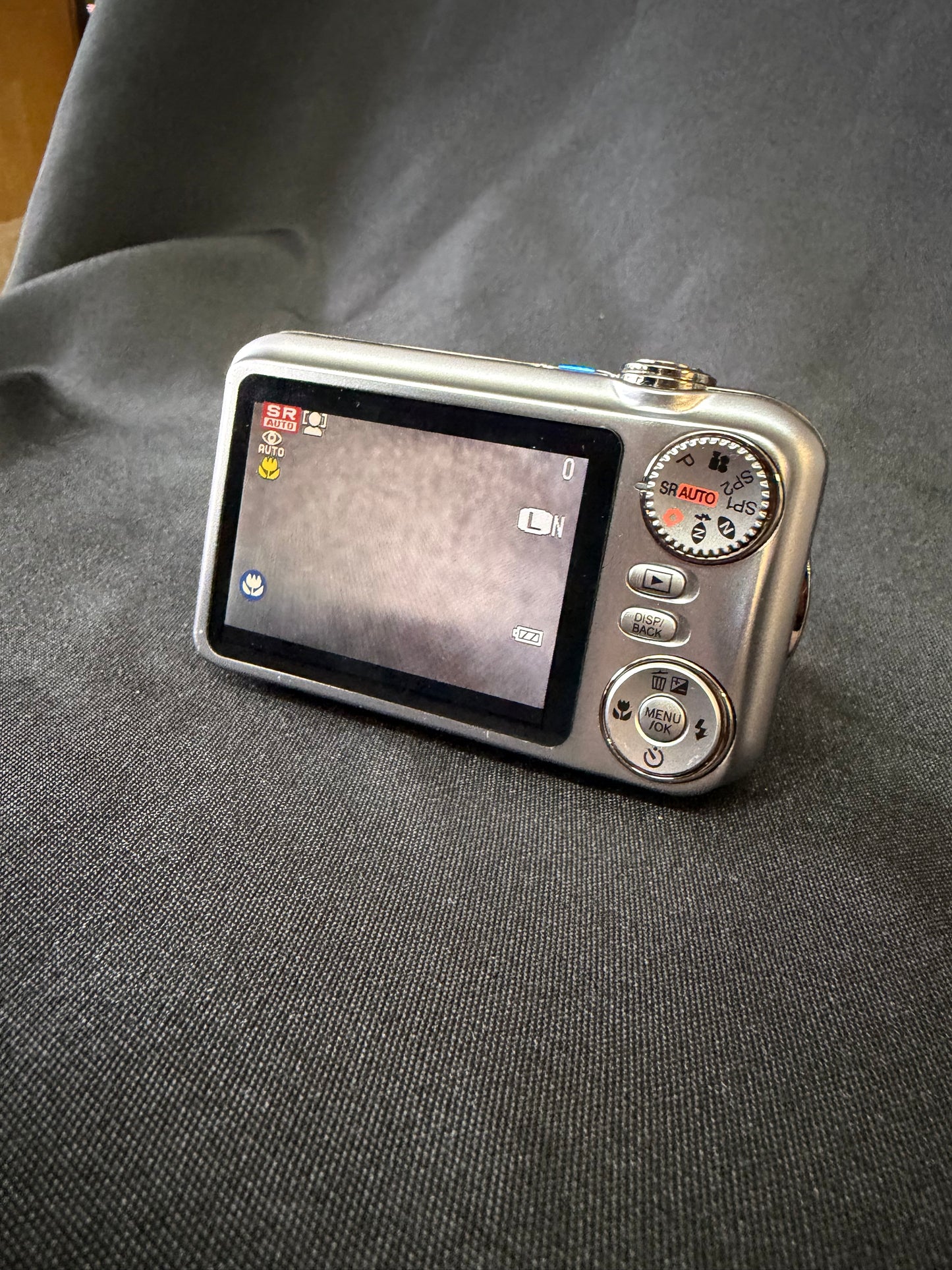 Fujifilm FinePix JX400 Silver Compact Digital Camera