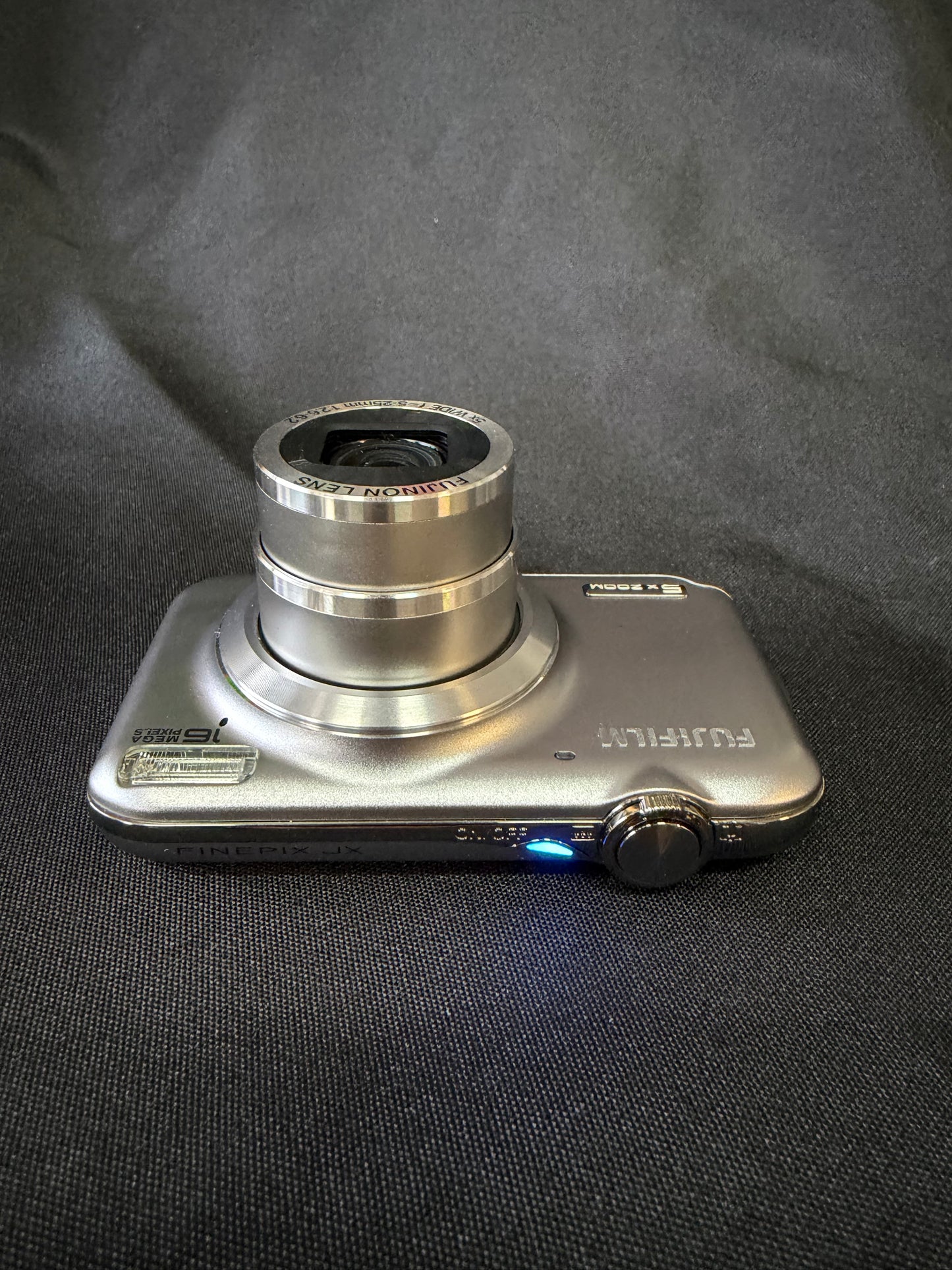 Fujifilm FinePix JX400 Silver Compact Digital Camera