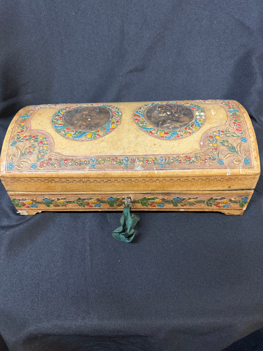 Vintage Jewelry Box - featuring Beatrice & Dante Portraits