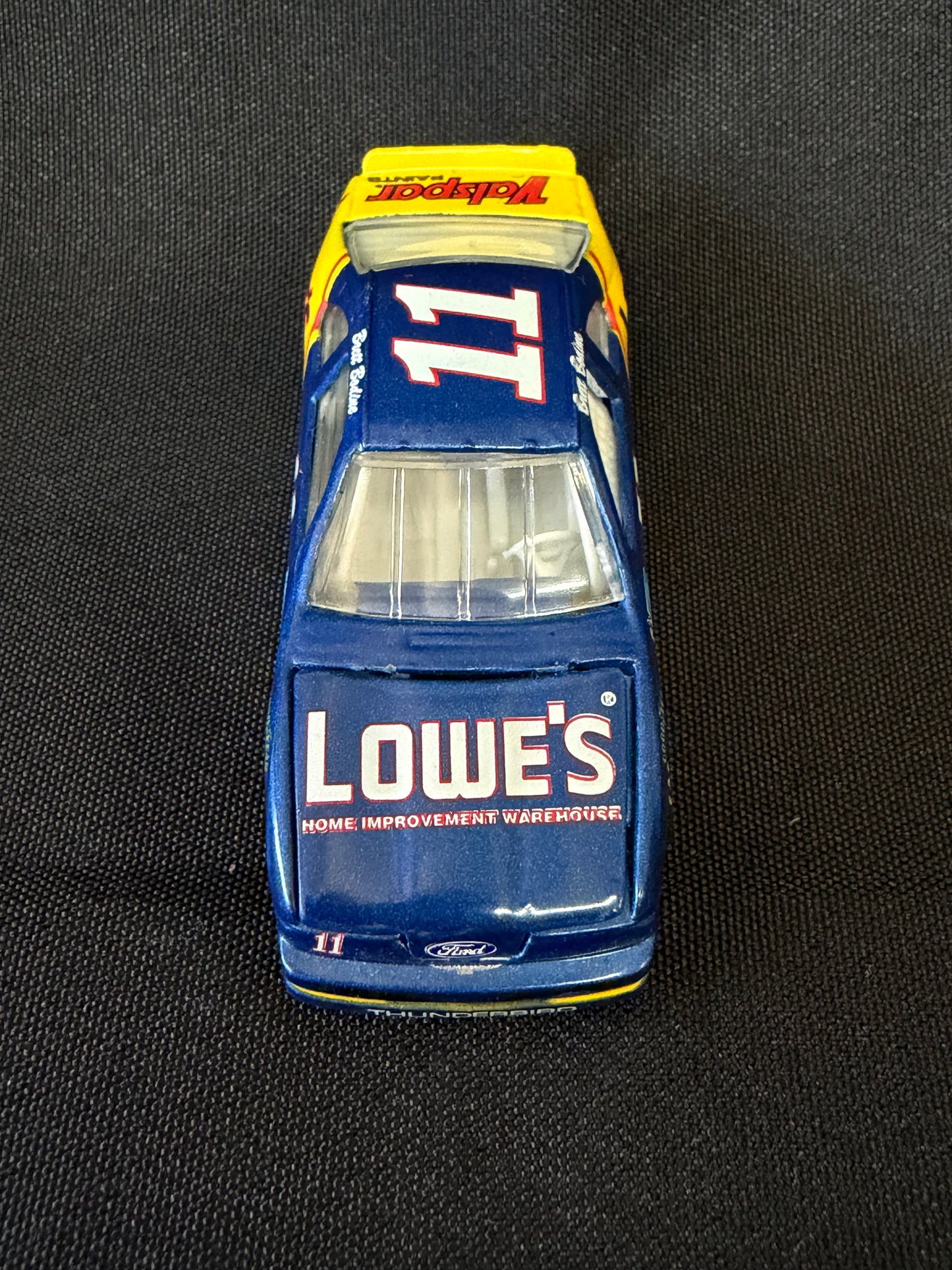 Brett Bodine #11 Lowe's Ford Thunderbird 1991 NASCAR Die-cast Racing Car