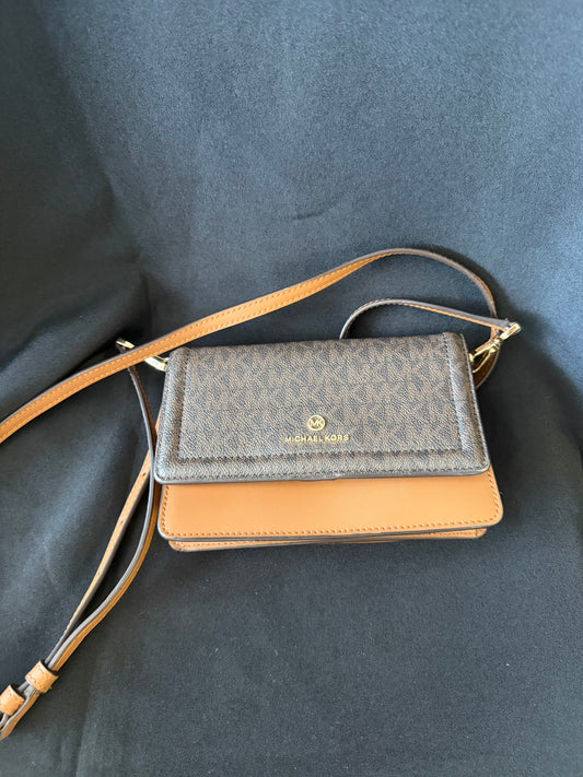 Michael Kors — Jet Set Charm Small Crossbody Bag, Brown Acorn