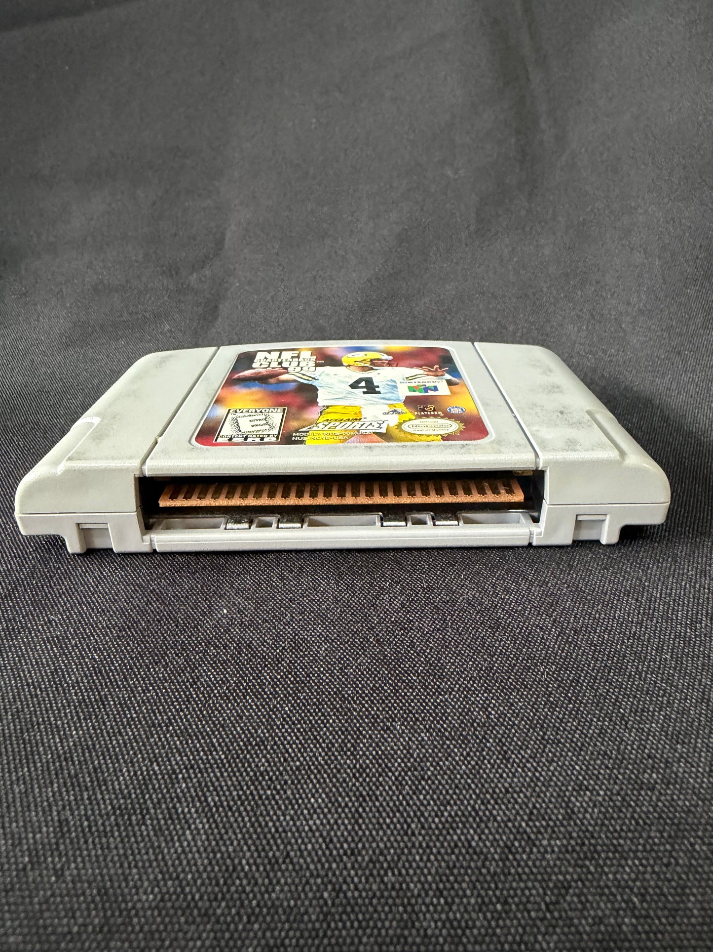 NFL Quarterback Club 99 — Nintendo 64 (Tested, Working)