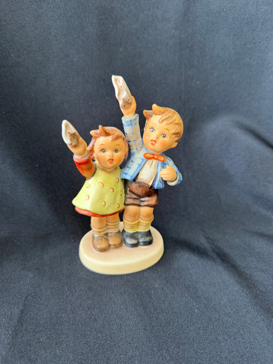 Goebel Hummel "Auf Wiedersehen" Porcelain Figurine