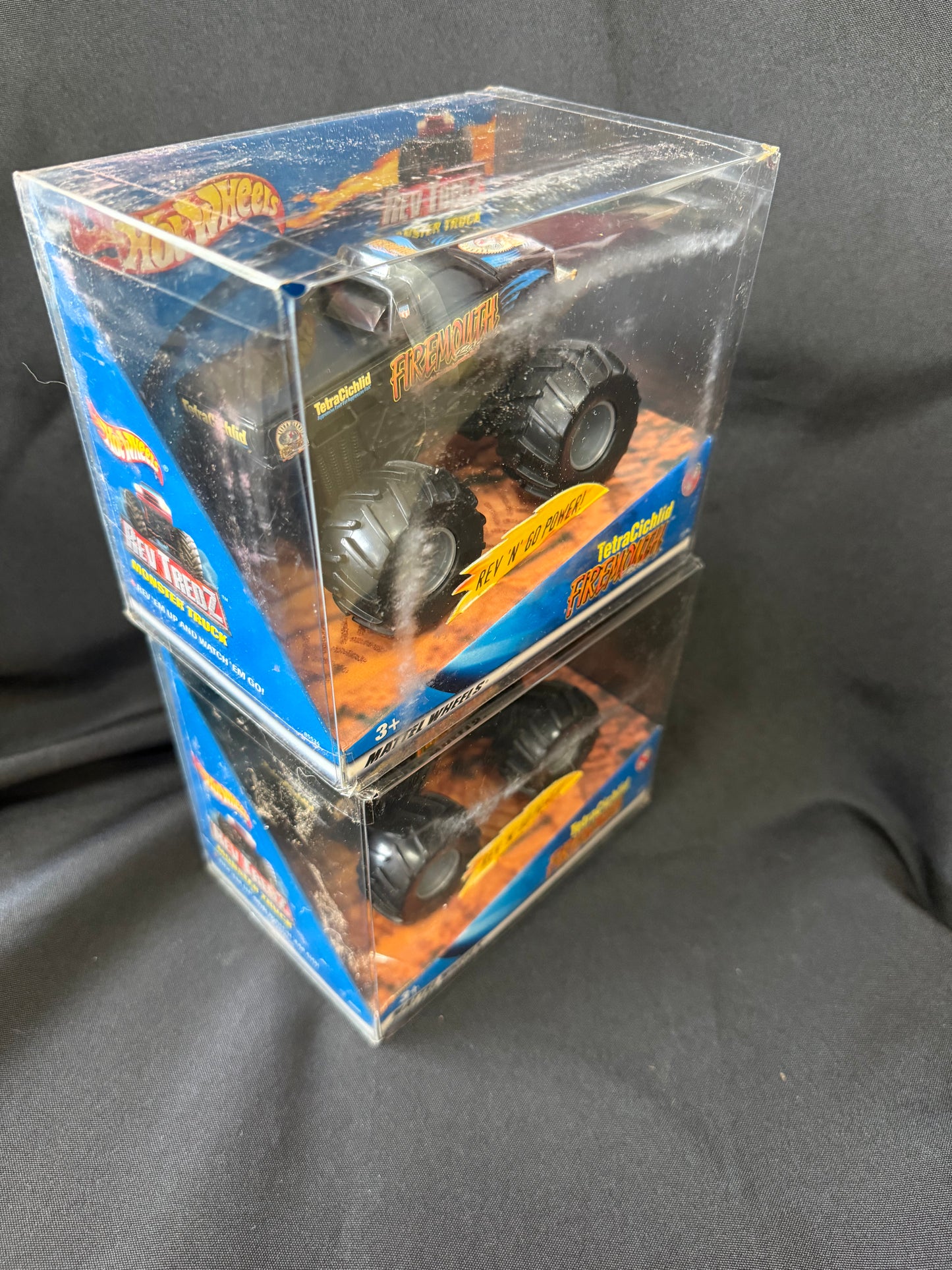 Hot Wheels Monster Jam — Tetra Firemouth Rev Tredz Trucks (Set of 2)