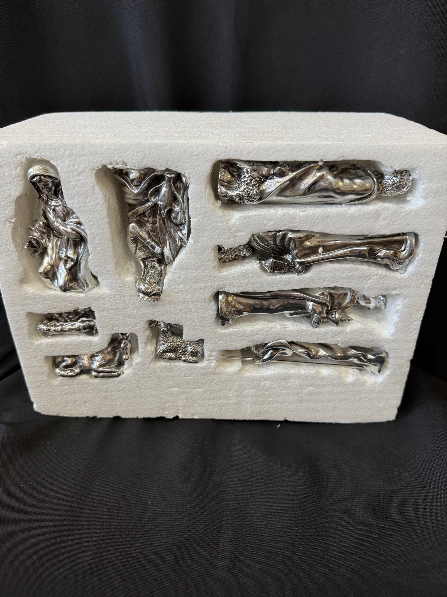 International Silver Company — Silver Plated Christmas Nativity Set (10 Pieces)