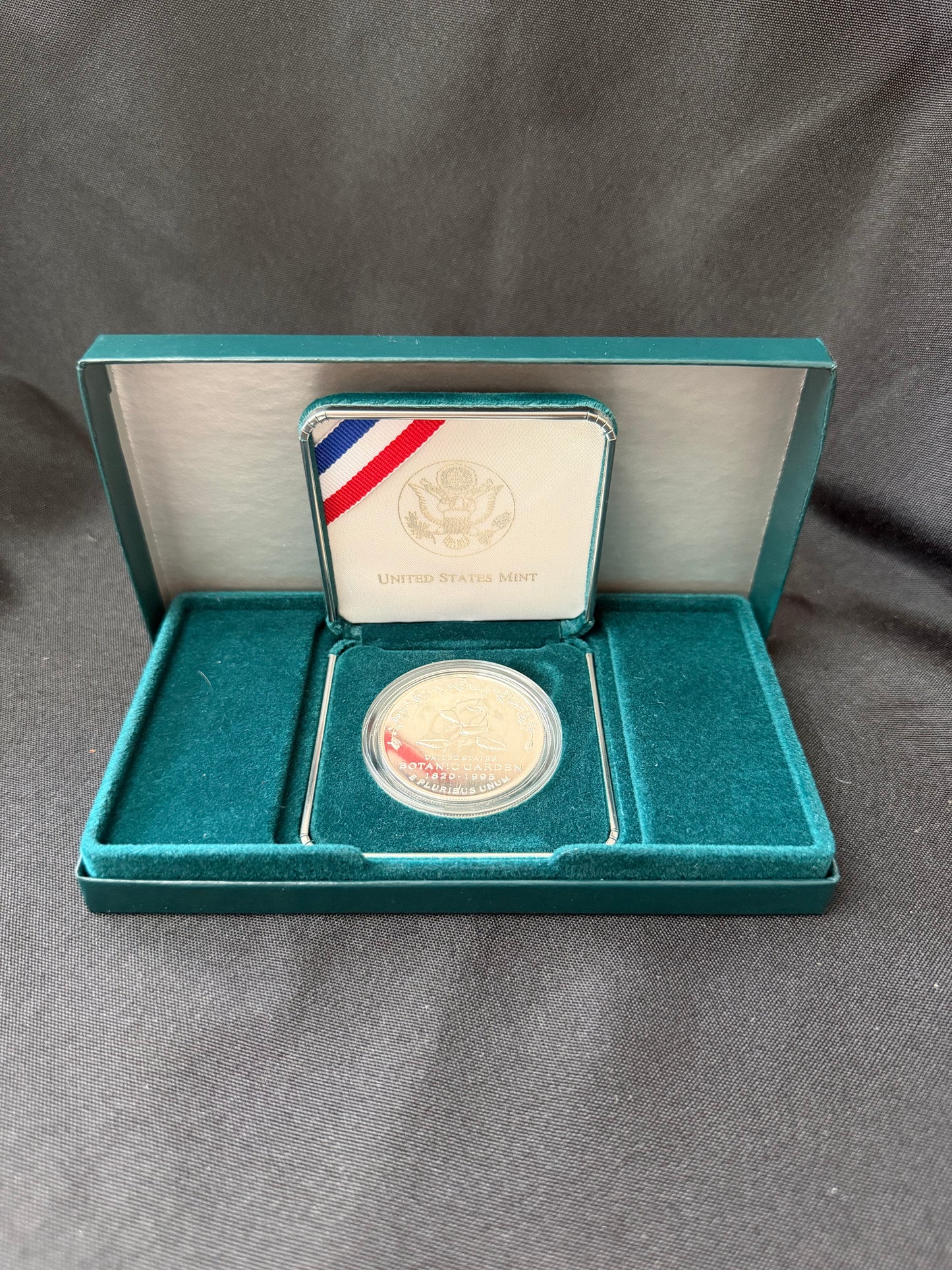 United States Botanic Garden Commemorative Coin - 1997