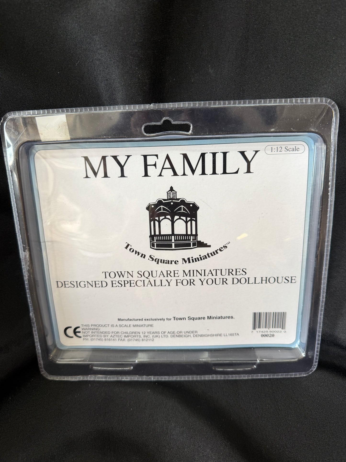 My Family Modern Dollhouse Doll Set — Town Square Miniatures (1:12 Scale)