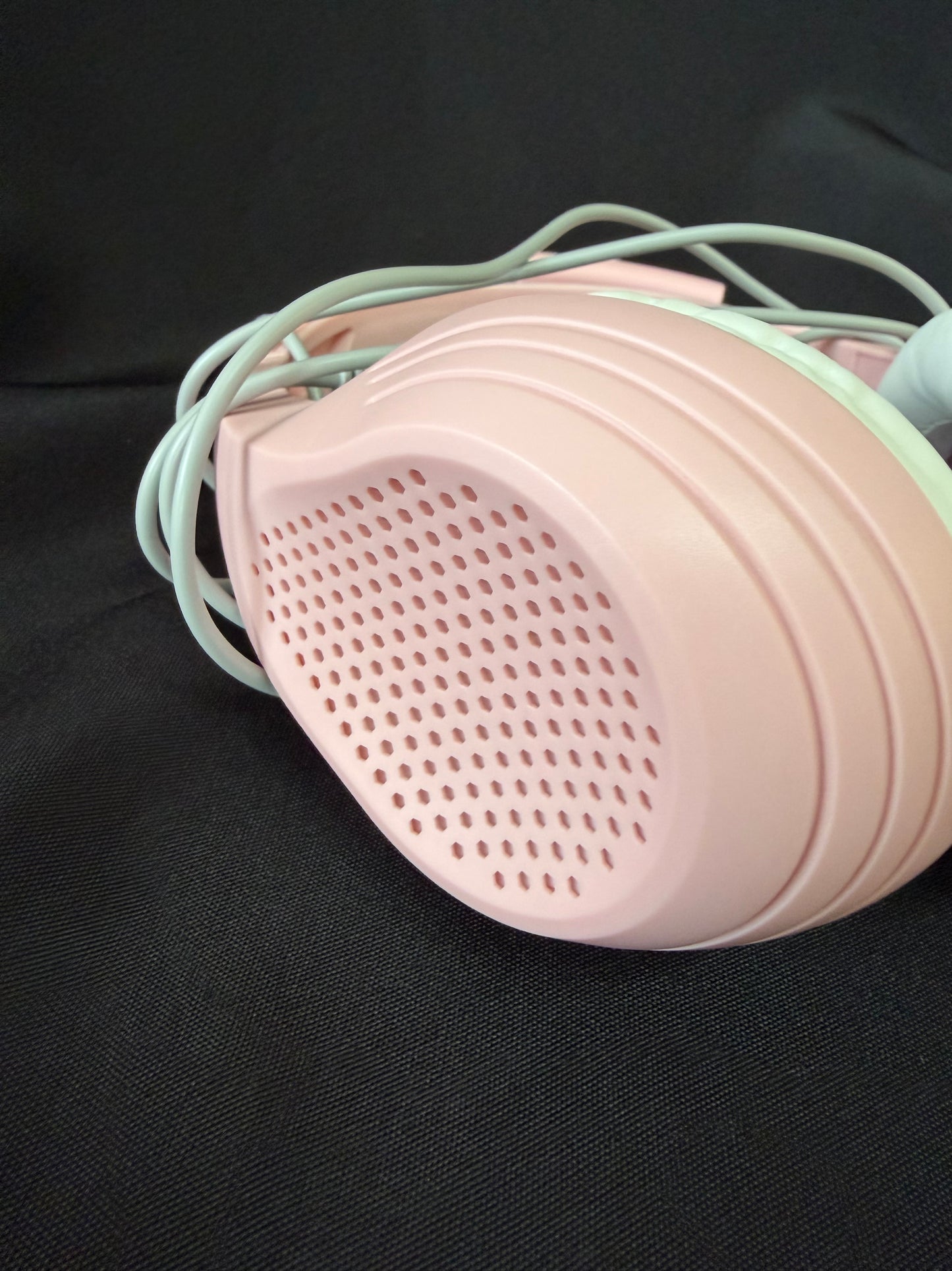Model A9 Anivia Wired Gaming Headset with Mic — Pink with Cat Ears