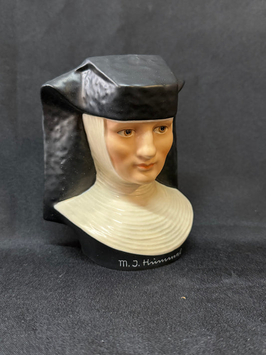 1978 Goebel Sister M.I. Hummel Nun Bust — Collectors Club Edition