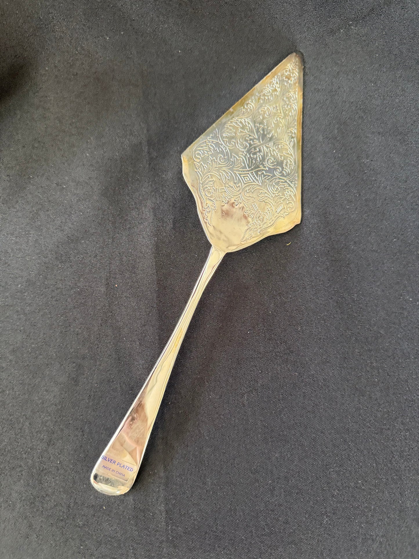 International Silver Company Silverplated Cake Server 11-1/4" No.99110697