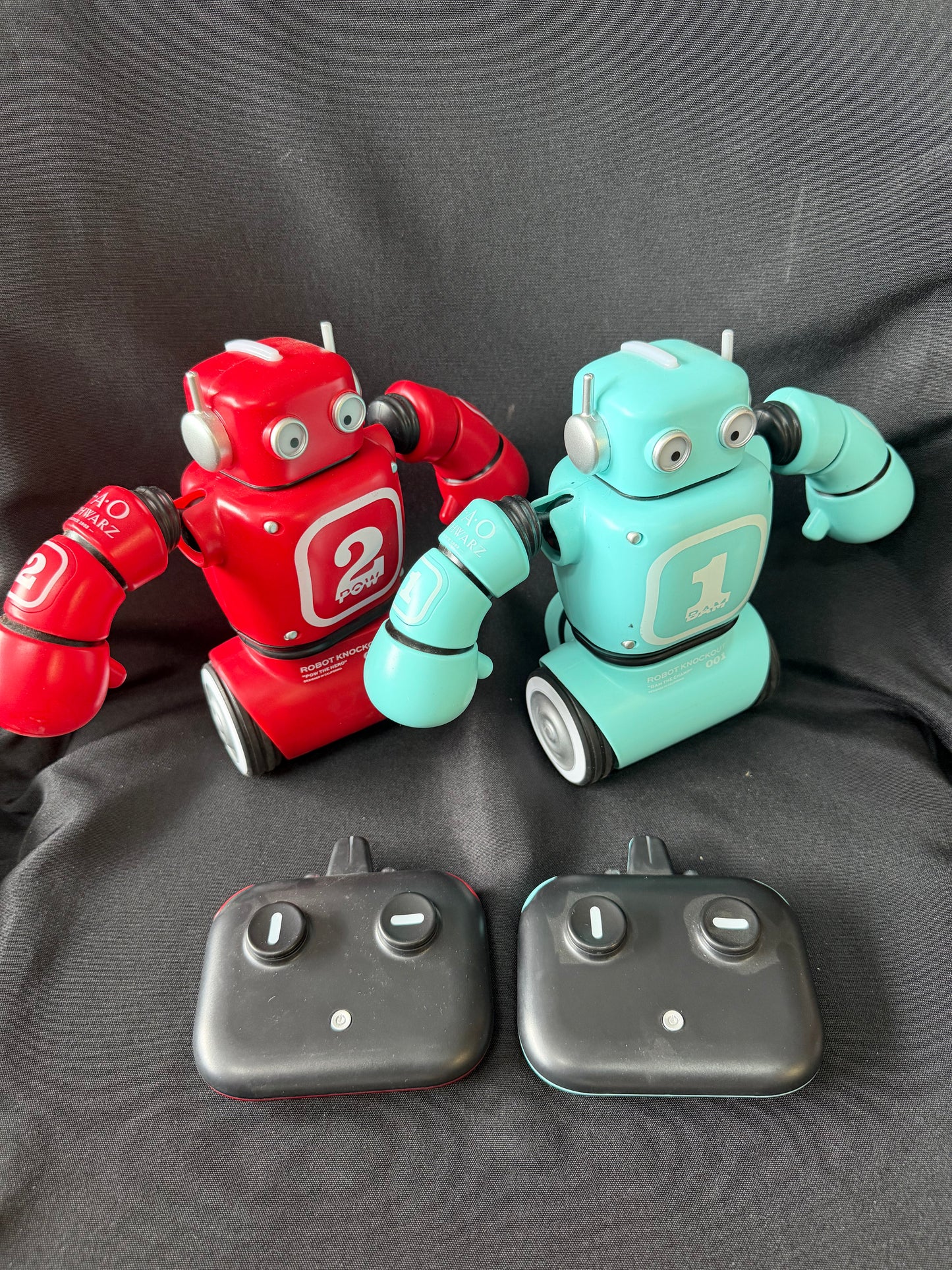 FAO Schwarz — Robot Knockout Remote-Controlled Robots (Blue & Red, with Controllers)