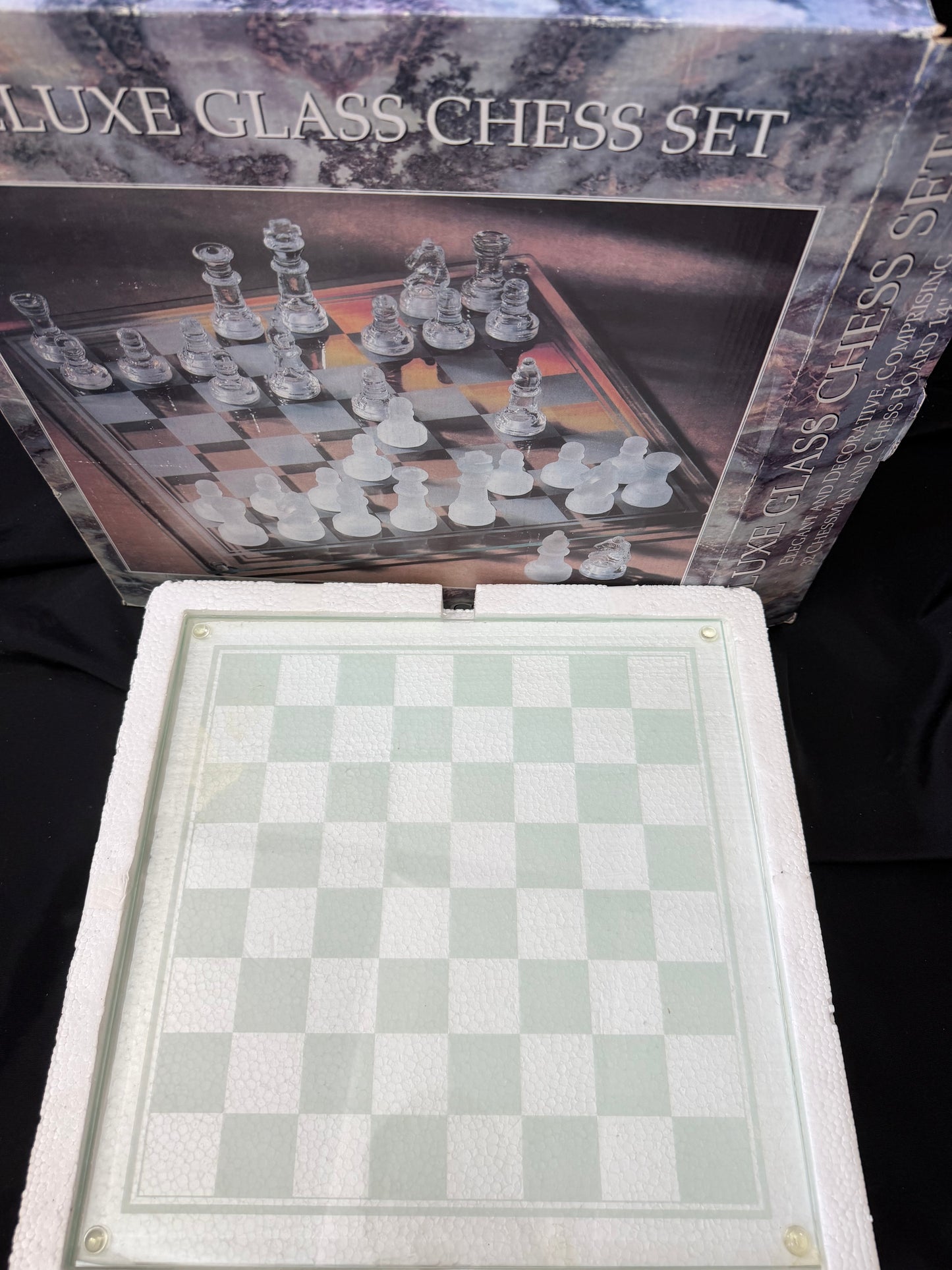 Deluxe Class Chess Set — 14" x 14" Board