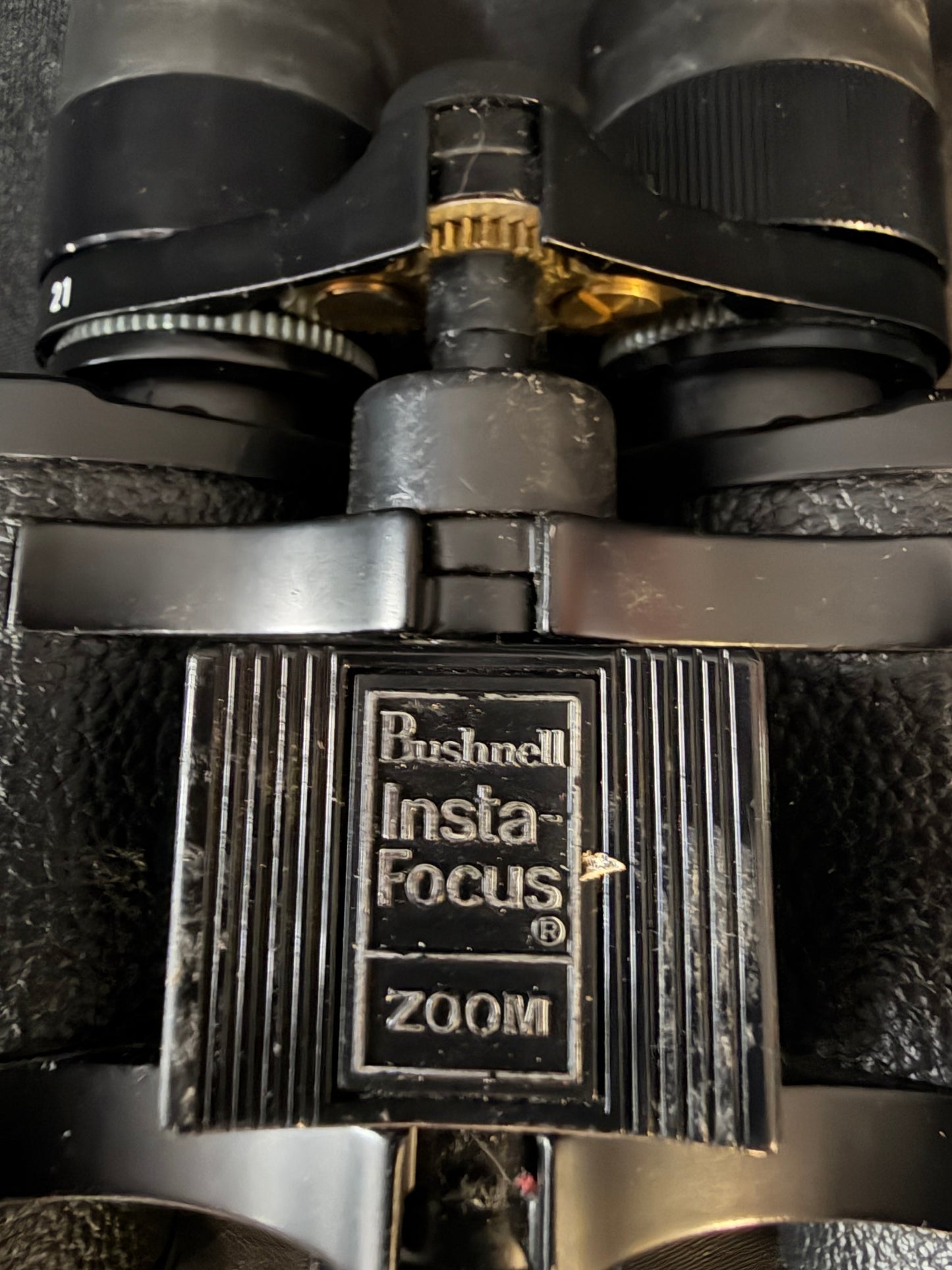 Vintage Bushnell Insta-Focus Binoculars 7x21 Zoom - with Leather Case