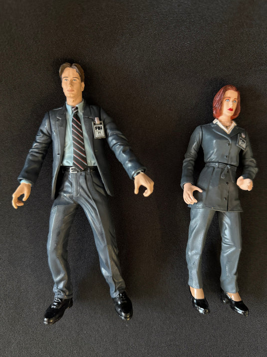 X-Files — Fox Mulder & Dana Scully Action Figure Set (1998)
