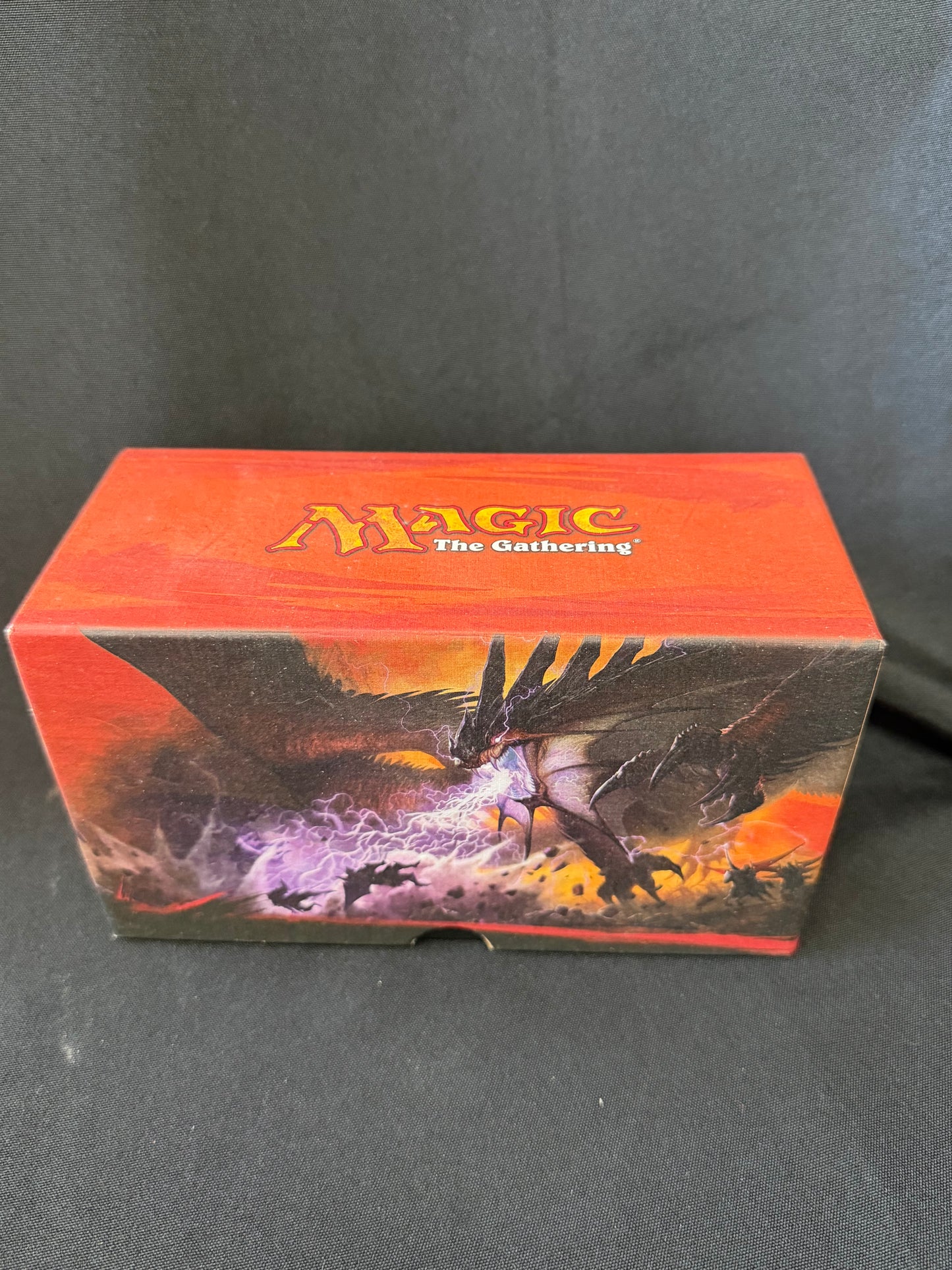 Magic: The Gathering — Card Assortment Stored in Dragons of Tarkir Booster Box