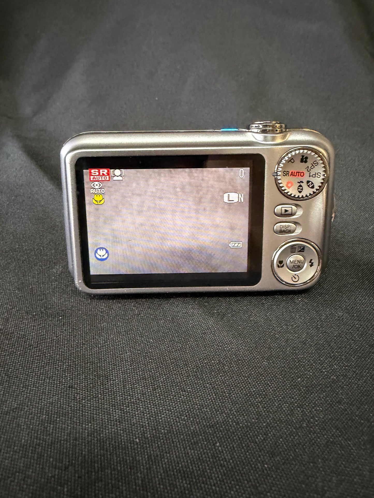 Fujifilm FinePix JX400 Silver Compact Digital Camera