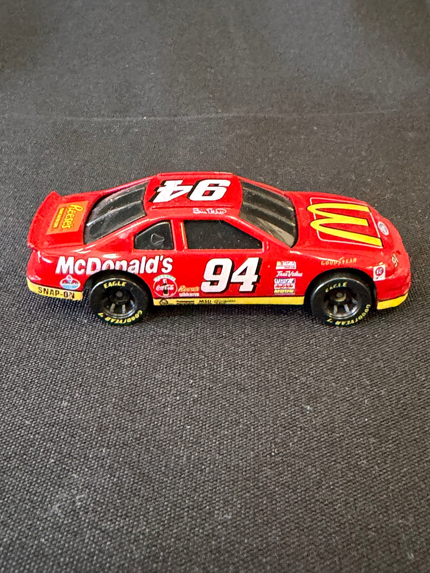 Racing Champions Die-Cast – Bill Elliott #94 McDonald’s Ford Thunderbird NASCAR