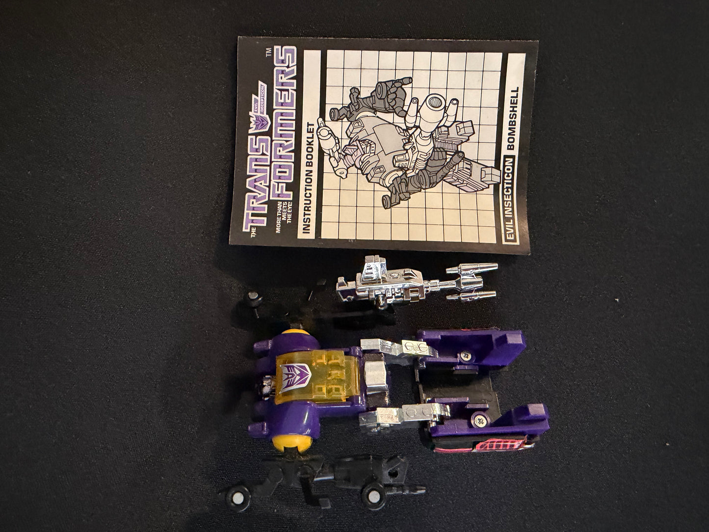 Vintage Transformers Generation 1 Insecticon Bombshell - Hasbro
