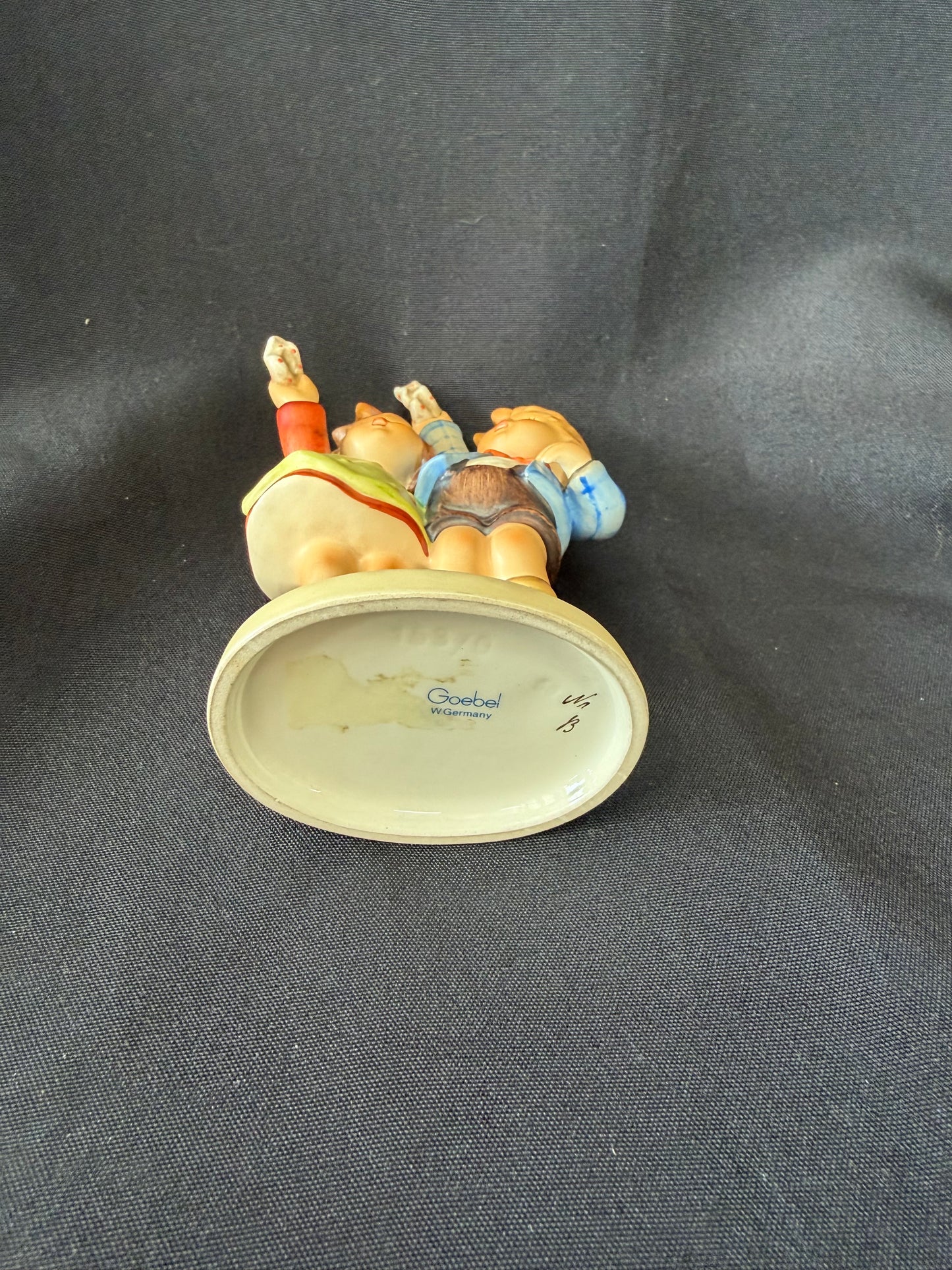 Goebel Hummel "Auf Wiedersehen" Porcelain Figurine