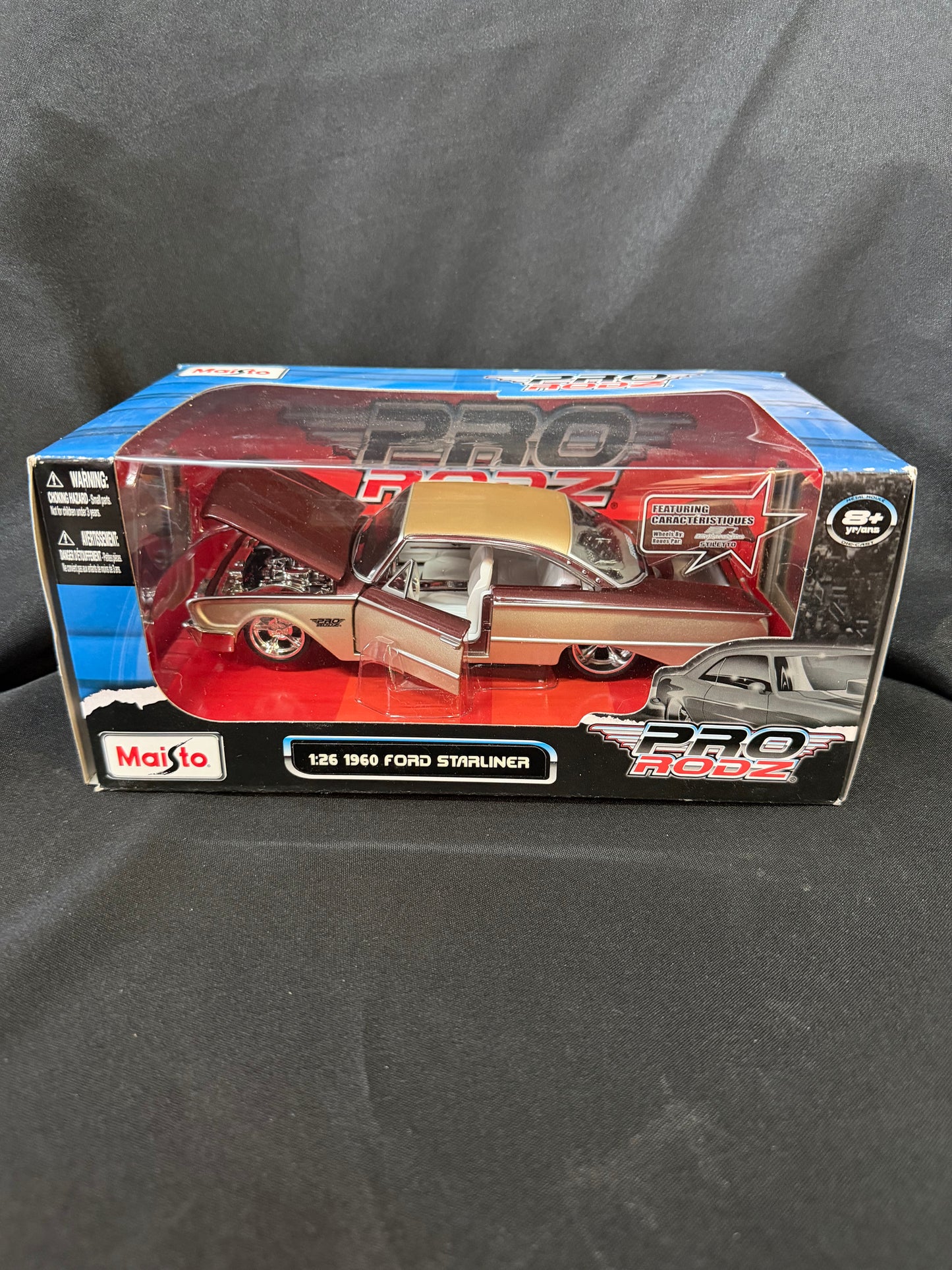 Maisto Pro Rodz 1960 Ford Starliner - Die-Cast (1:26)