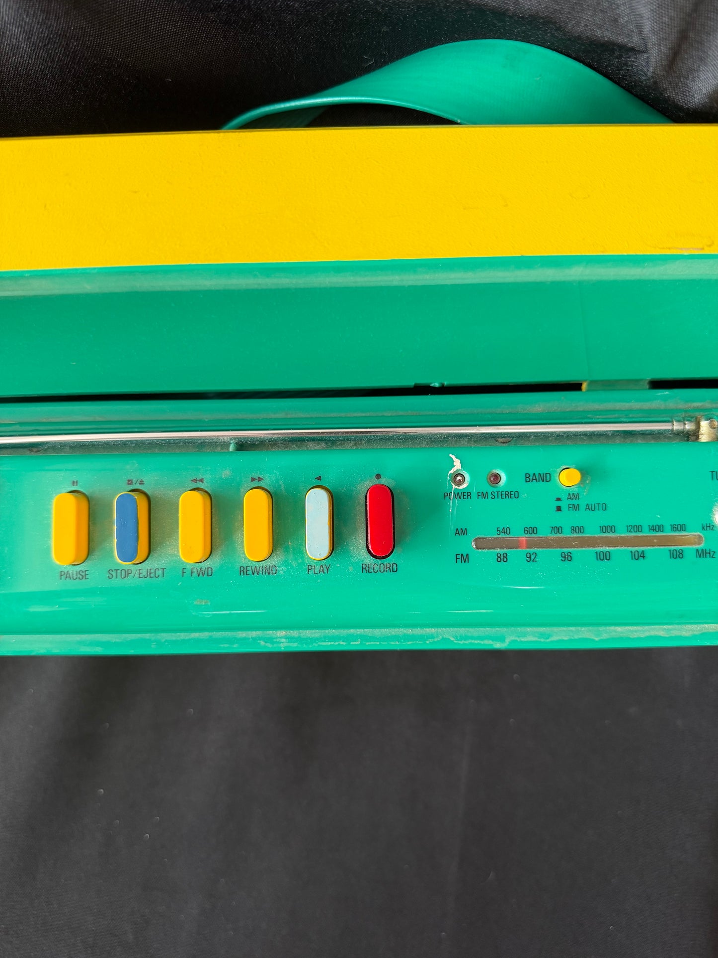 Sharp QT-V40 Stereo Radio Cassette Recorder Yellow Green AM/FM - Tested WORKS