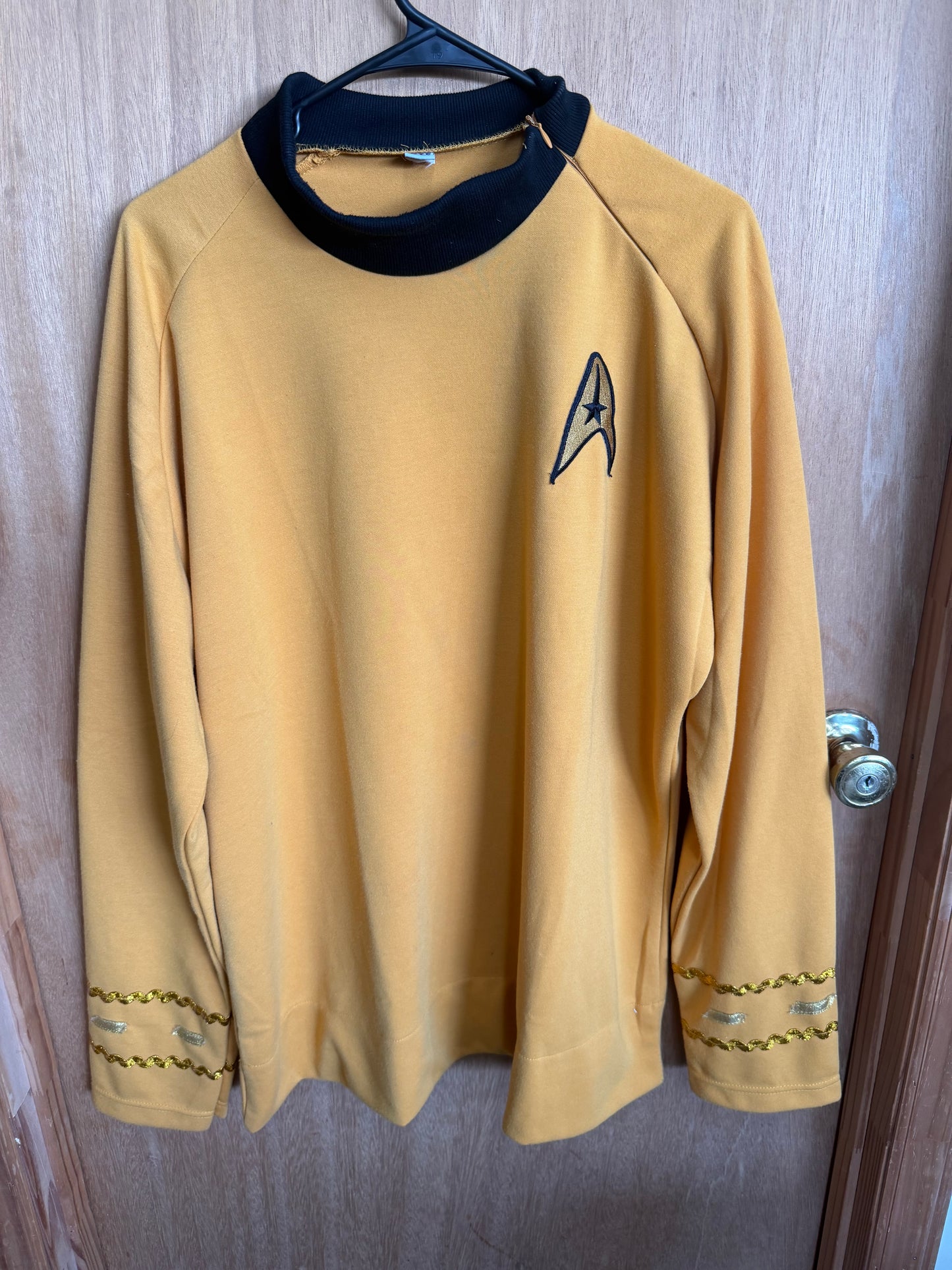 Star Trek — Captain James Kirk TOS Yellow/Gold Command Shirt