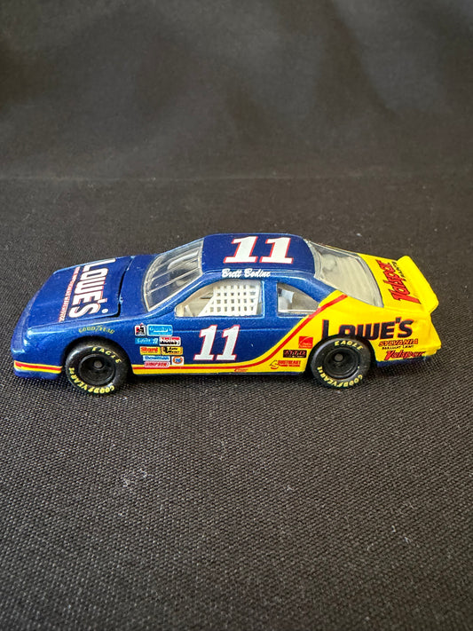 Brett Bodine #11 Lowe's Ford Thunderbird 1991 NASCAR Die-cast Racing Car