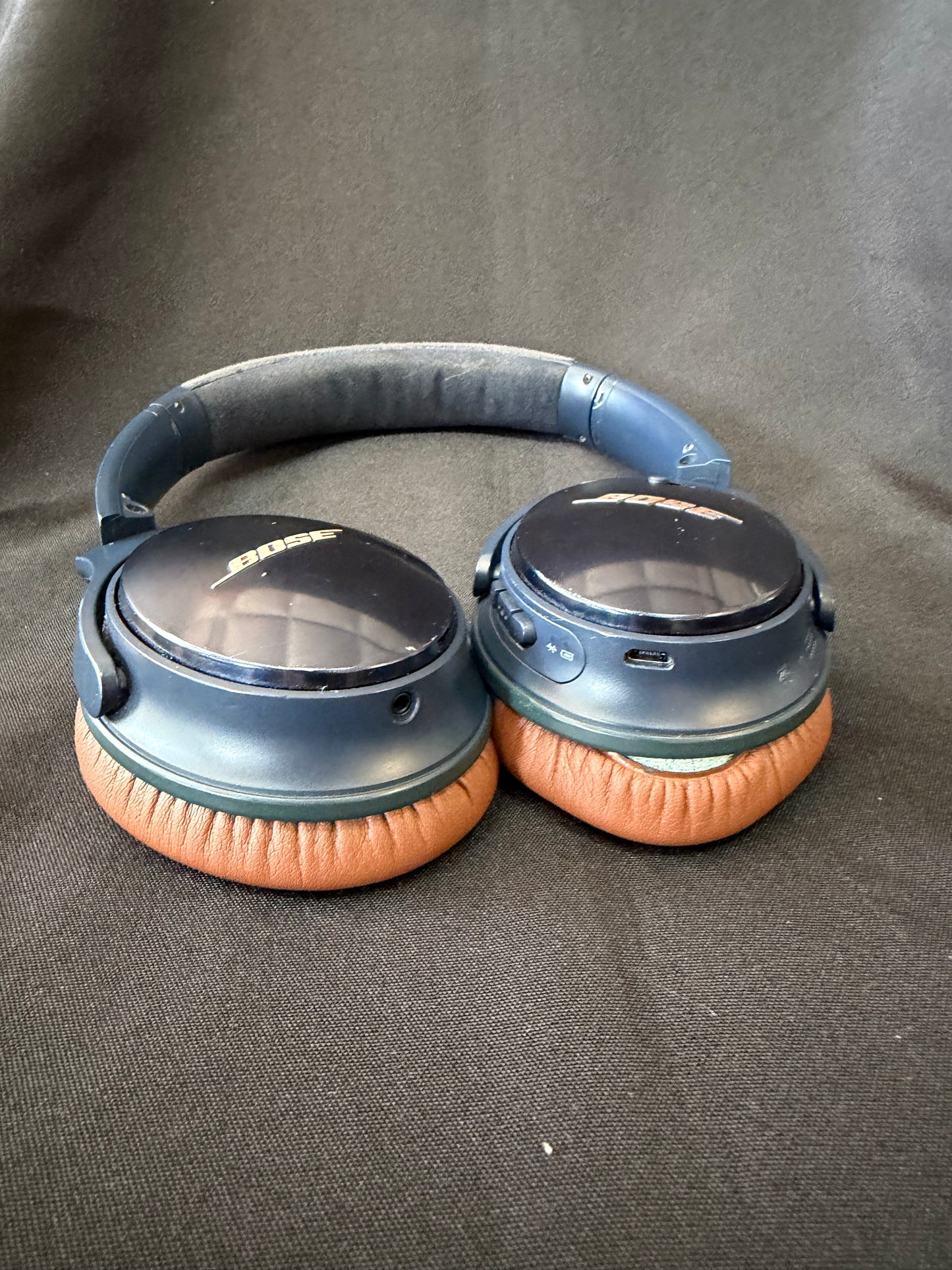 Bose QuietComfort 35 Series II Wireless Noise Cancelling Headphones - Midnight Blue
