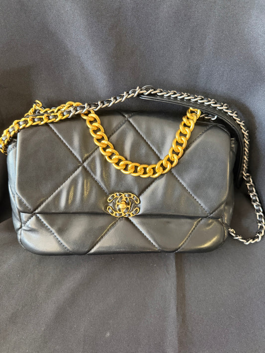 Chanel 19 - Handbag Black Lambskin Leather Gold Silver Ruthenium Tone Strap
