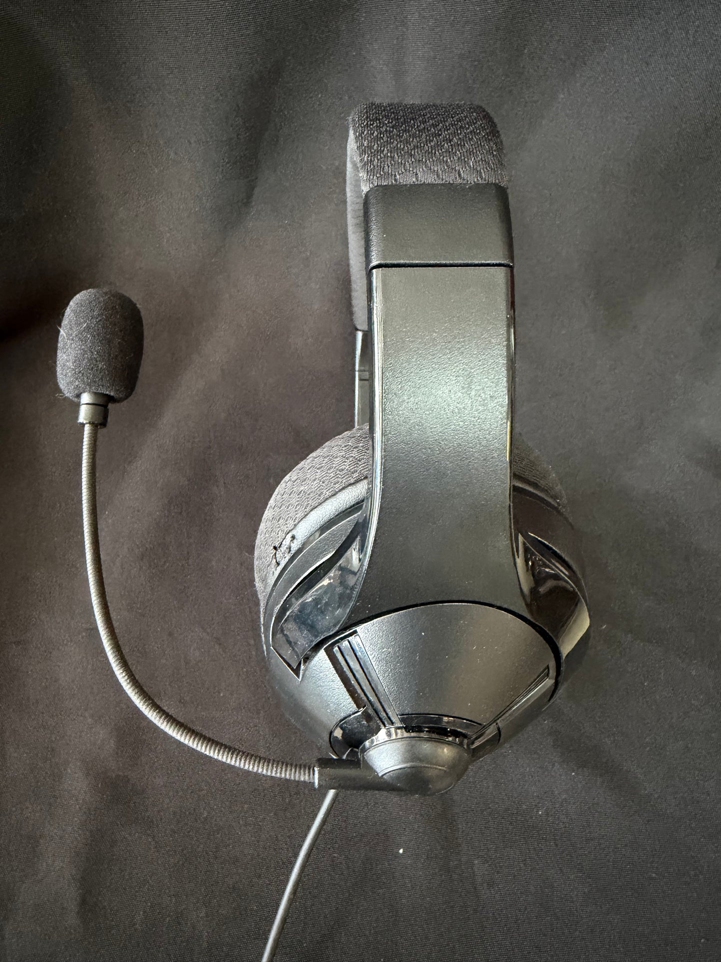 Amazon Basics Gaming USB Headset with Microphone