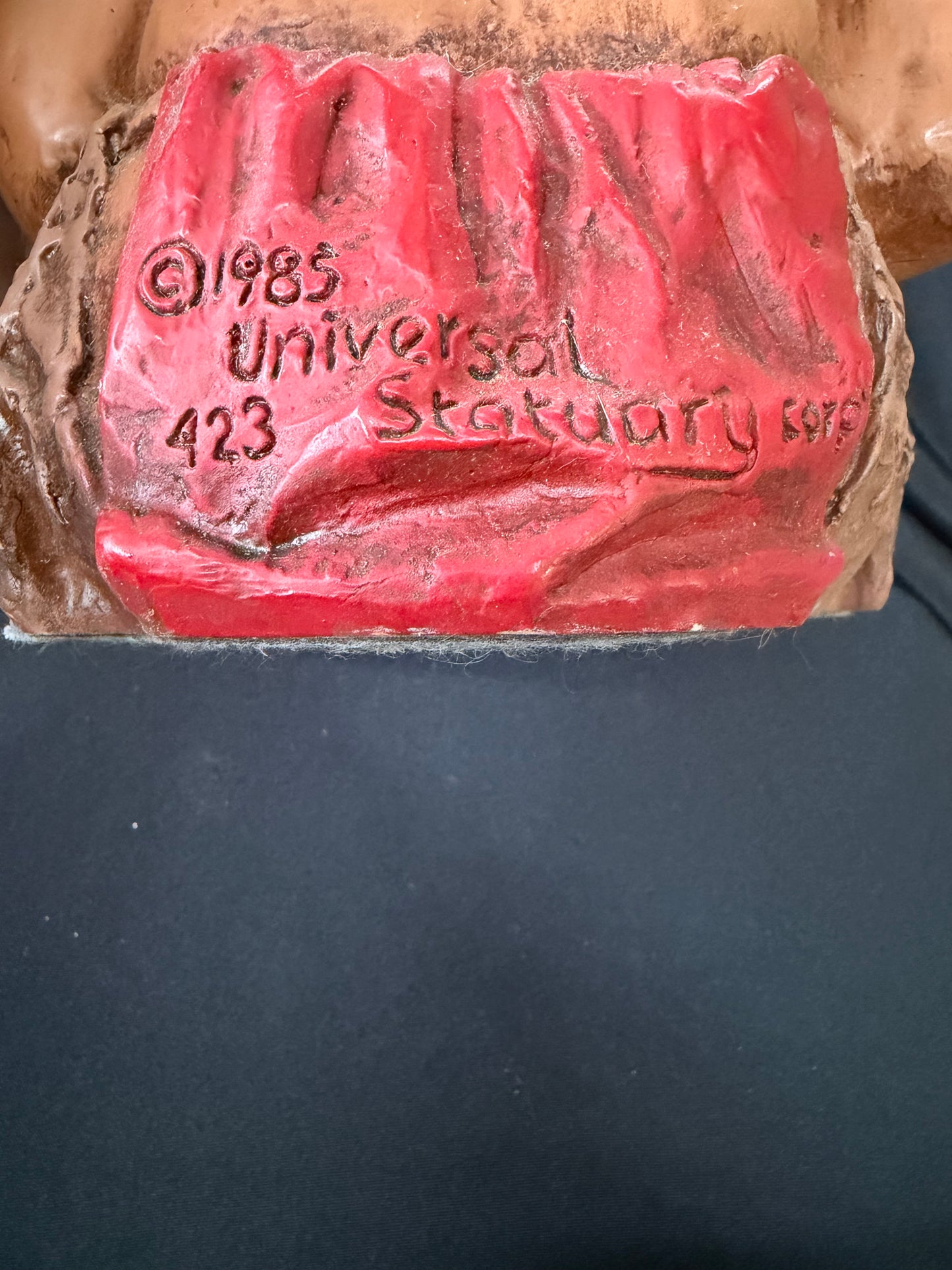 Native American Sculpture - 1985 Universal Statuary Corp.