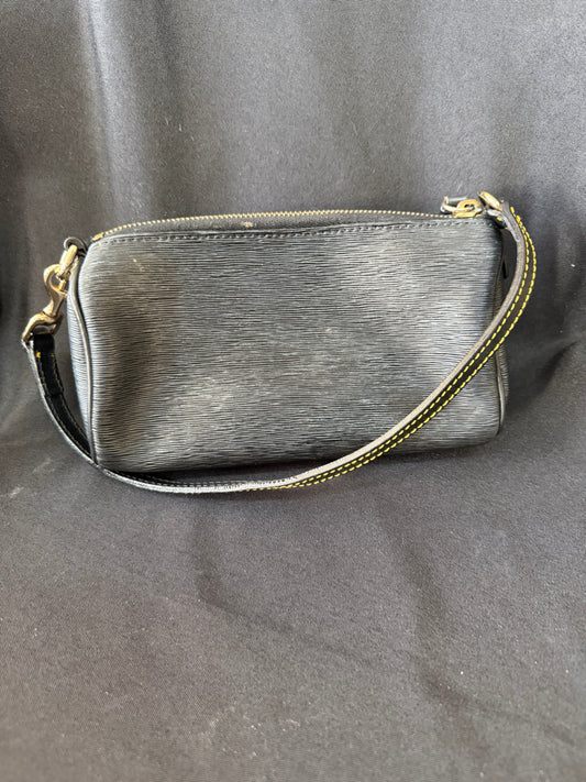 Dooney & Bourke Small Leather Handbag - Black Textured Leather