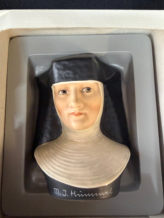 1978 Goebel Sister M.I. Hummel Nun Bust — Collectors Club Edition